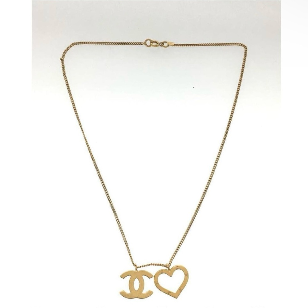 CHANEL Necklace CC Logo & Heart Charms Gold Plated w/Box & COA - Picture 7 of 8